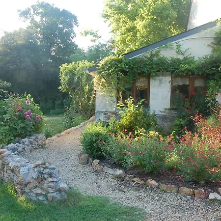 Le Logis Du Pressoir: 18th Century Loire Valley Estate With Heated Pool Les Bois-d'Anjou
