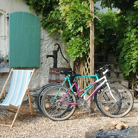 Le Logis Du Pressoir Self Catering In Beautiful 18th Century Estate In The Heart Of The Loire Valley With Heated Pool And Extensive Grounds. Tatil Evi