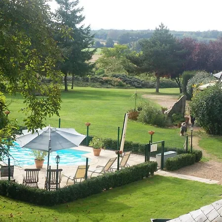Le Logis Du Pressoir: 18th Century Loire Valley Estate With Heated Pool * Les Bois-d'Anjou