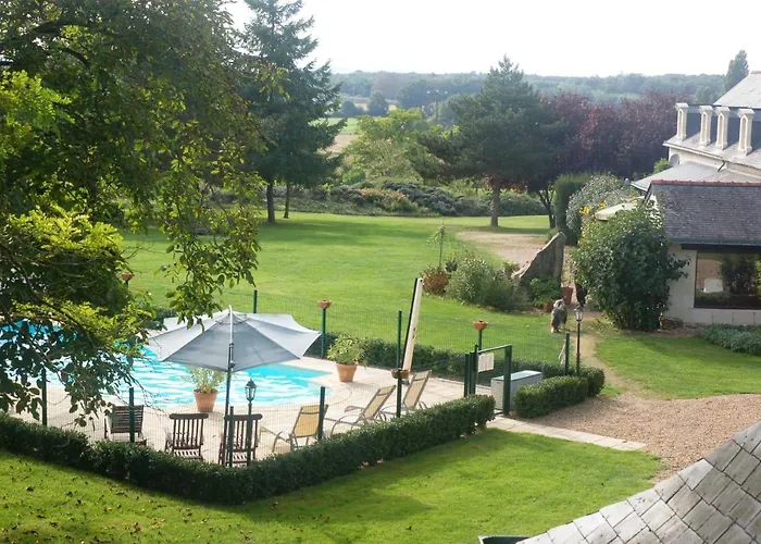 Le Logis Du Pressoir Self Catering In Beautiful 18th Century Estate In The Heart Of The Loire Valley With Heated Pool And Extensive Grounds. * Les Bois-d'Anjou